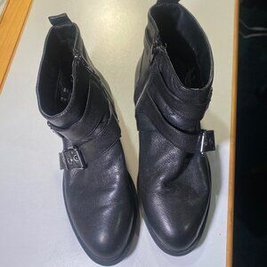 Bleecker & Bond - Size 7M - Women's Kelsey ankle boot